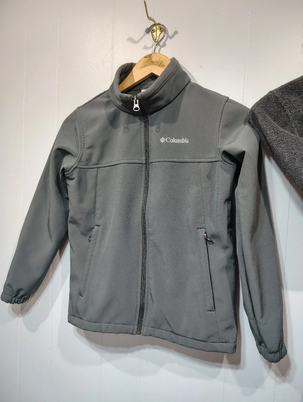 Columbia Boys M 10/12 Softshell Jacket Fleece Lot 2pc Bowen Lake Steens Gray